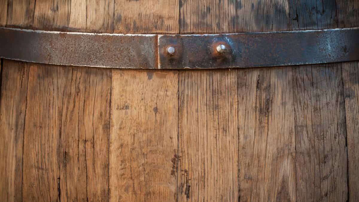 wooden barrel metal wrap